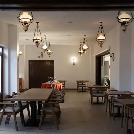 Hotel Holidays 3*