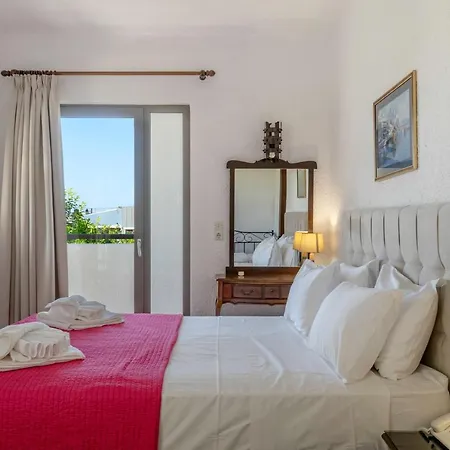 Holidays Hotel 3*